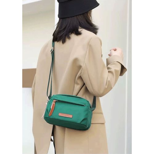 ジェノバ
前ポケット付きショルダーバッグ