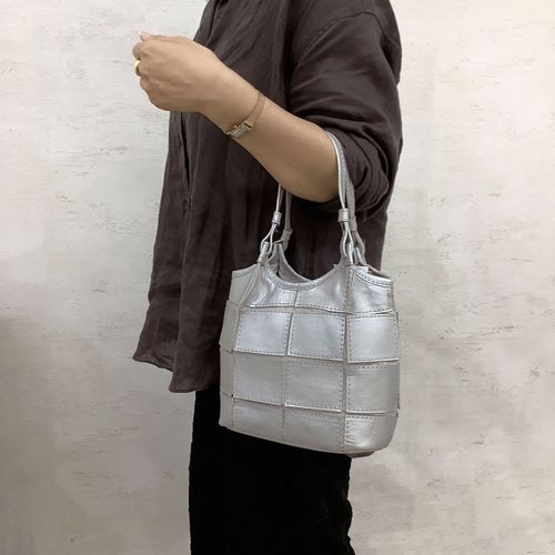 4573312305348







アンビリオン
PEAKSPEAK 牛革パッチワーク2WAYバッグS