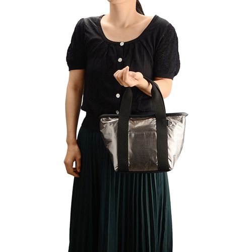 ラルジュ
メタリック保冷バッグ