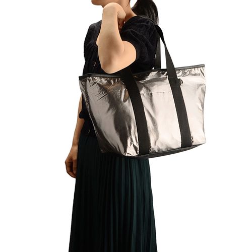 ラルジュ
メタリック保冷トートバッグ