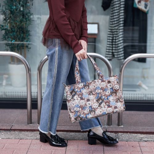 ラルジュ
クマゴブラン柄保冷保温BOX型トートバッグ