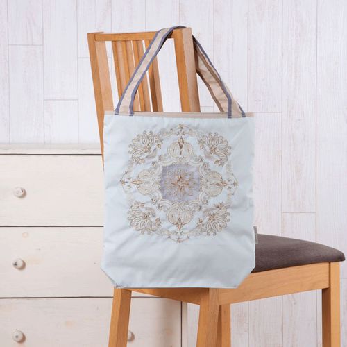 4562420013801







イデオ
ダマスクオーガンジー刺繍 防水・撥水トートバッグ