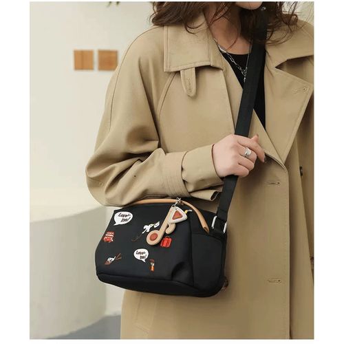 ジェノバ
トラベル柄刺繍ショルダーバッグ