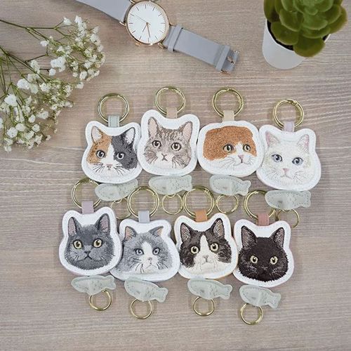 4570017863036







フラワーリング
キャット リール付キーホルダー