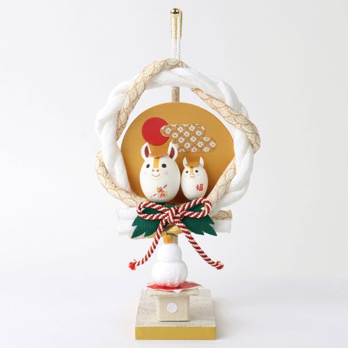 4532245217876



21787



石川紙業
しめ縄吊るし飾り 台付干支午 鏡餅