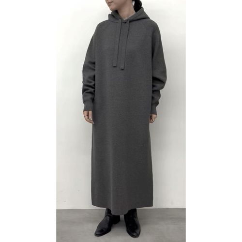 ブルーベル
cloche フーディニットワンピース