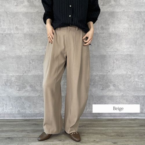 ケリーコーポレーション
Anna Kerry エッグパンツ