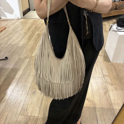 4573312321119







アンビリオン
cachecache スエードフリンジセミショルダー