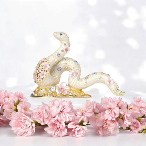 EX629-1



ピィアース
桜白蛇