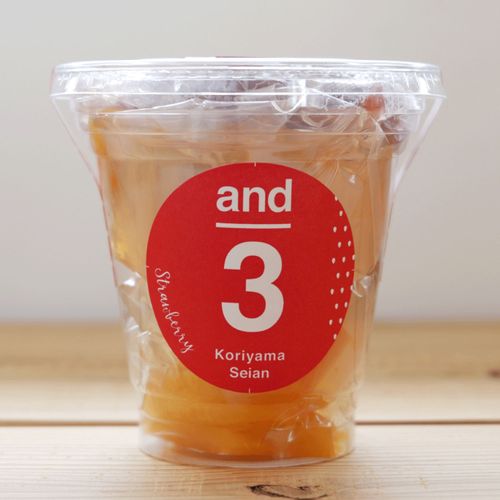 4972180240322



ｹｰｽﾊﾝﾊﾞｲ



岩手県産
郡山製餡 and3 ハート入りいちごあんみつ