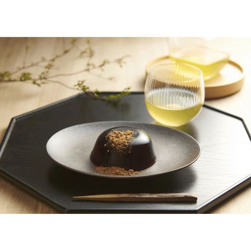 4902151208037



KWA-5



中島大祥堂
黒わらび餅 3個