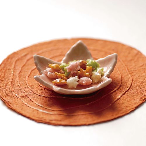 4985006000727



65G X 3ｹﾀﾊﾞ



初穂製菓
ミニ姿あられ「もみじ」 スタンドパック