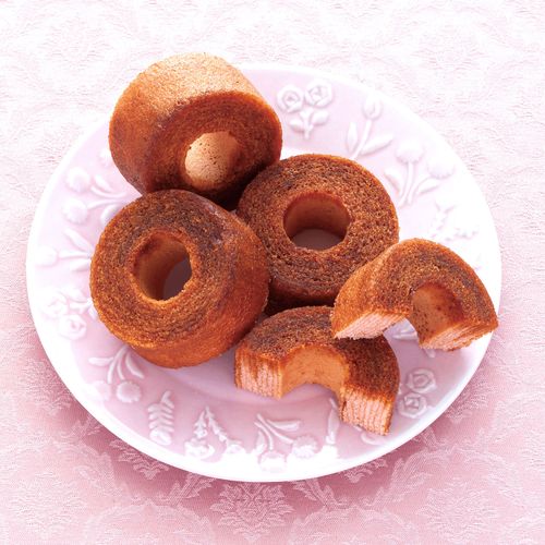 4945409028384



風美庵
博多ミノリカ あまおうキャラメリゼバウム3個入×48箱