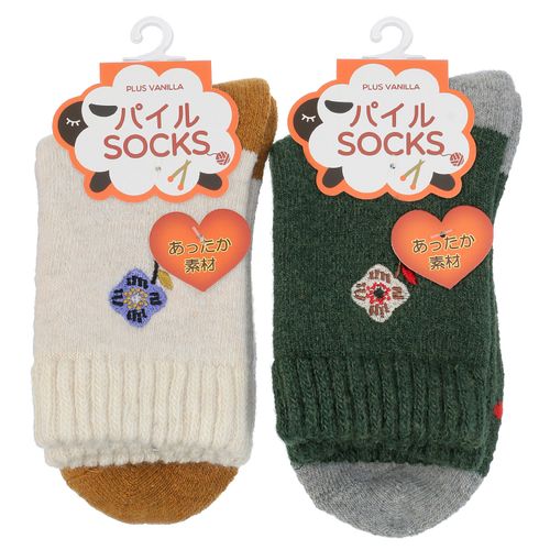 エイコー
PLUS VANILLA クルー丈 ウール混内パイル 木の実 花刺繍 靴下