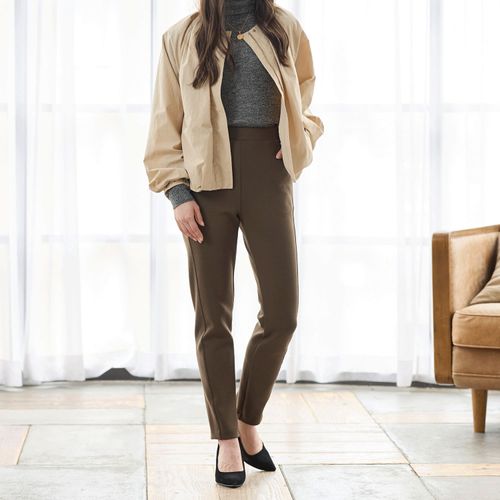 パレ・フタバ
Reginetta クロスウォーム切替スリムパンツ