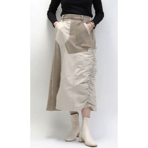 Ａｓｈｌｅｙ＆Ｂｒｏｓ
33℃ マイクロフリースポンチビスロンファスナーフレアスカート