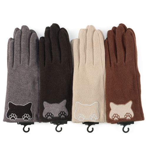 白鳥繊維工業
ネコ刺繍オリーブ保湿手袋