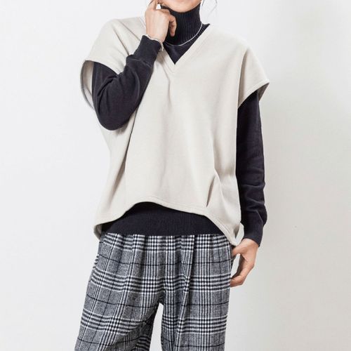 4582603508283







ノースオブジェクト東京
Northern Truck Vネックタック入りベスト