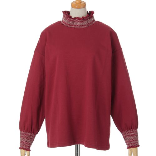 オンアンドオン
le colis スムース裏起毛スモッキング刺繍PO