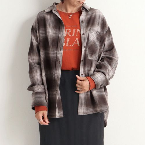 オンアンドオン
le colis 微起毛オンブレースタンダードシャツ