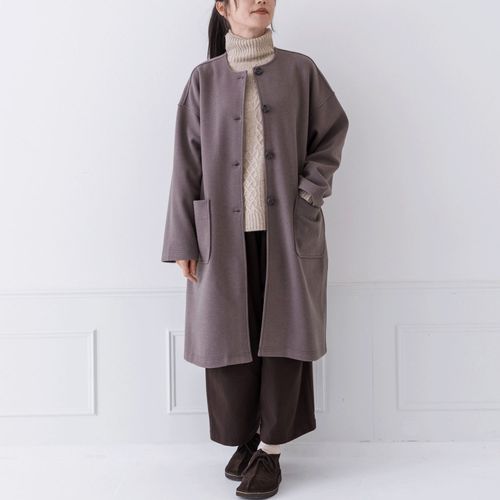 ピープル
圧縮ポンチノーカラーコート