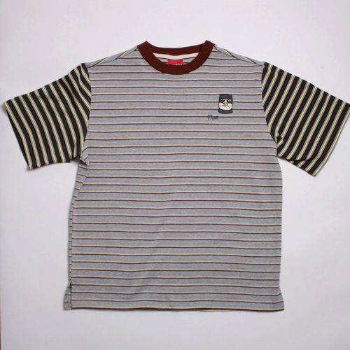 ク・ラッチ
HUMAROUS Fine Line Border Tee