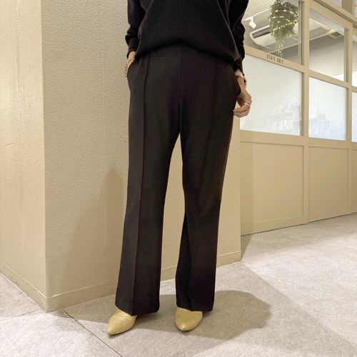 ハルズアミ
ハルズアミ ピンタックフレアパンツ