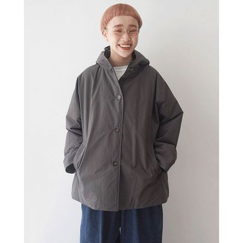 ａｅｌ
mao made ミディアム丈Aラインフード付きコート