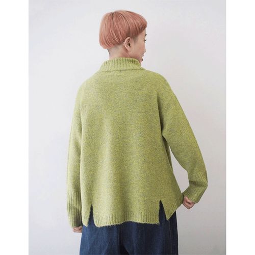 ａｅｌ
mao made ハイネックAラインバックスリットプルオーバー