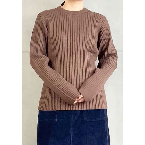 ク・ラッチ
AUG クルーネックリブニット