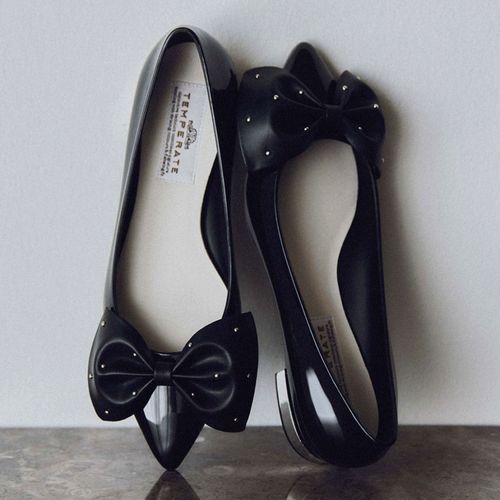 シックスティフォー　
TEMPERATE ANGIE レインパンプス