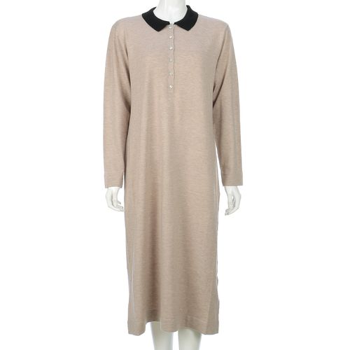 シシエス
ポロ衿ワンピース