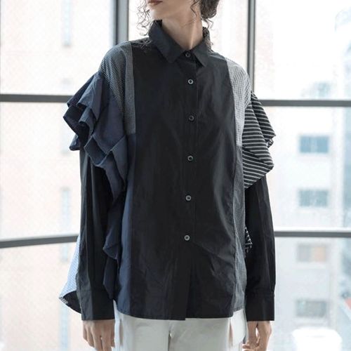 あむう
akane フリルパッチワークブラウス