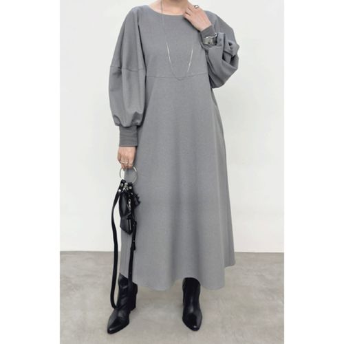 ブルーベル
NUS ランタンスリーブワンピース