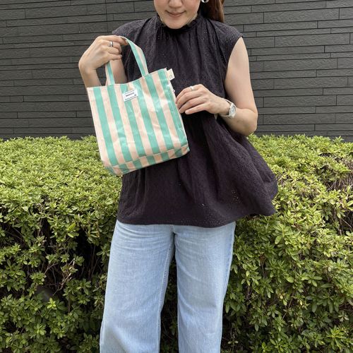 4980862353017







ルートート
ルートート ストライプラミネートスクエアバッグ