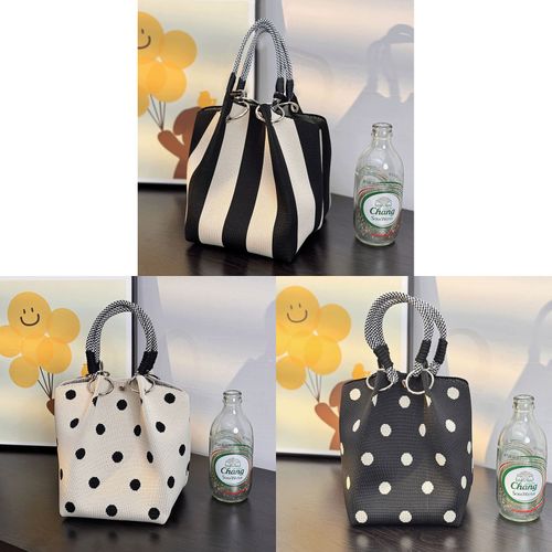 ジェノバ
柄ものロープハンドルニットバッグ