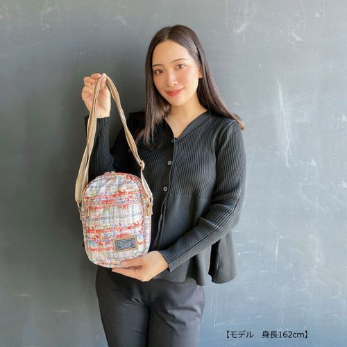 ラムモード
LINTONプリント トラベルポシェット