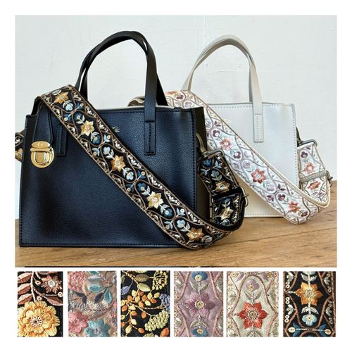 Ｋｅｙｓ　ＴＯＫＹＯ
インド刺繍ショルダーストラップL