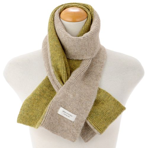 ウィングアイ
ニット差込みマフラー