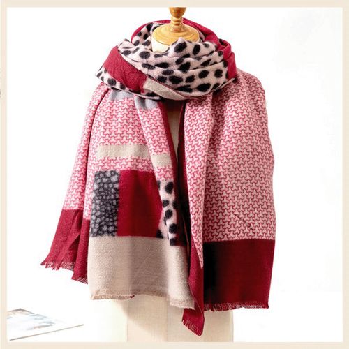ｃｒｏｉｓ
アニマル切り替え柄起毛ストール
