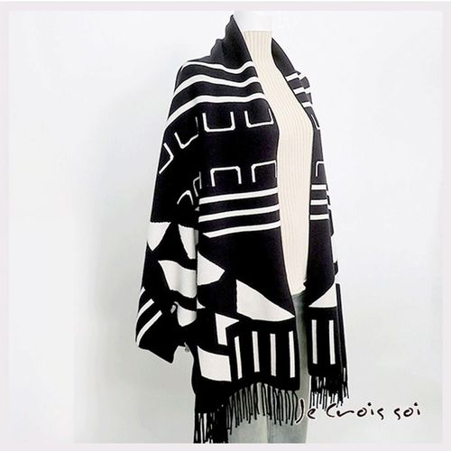 ｃｒｏｉｓ
幾何柄ケープカーディガン