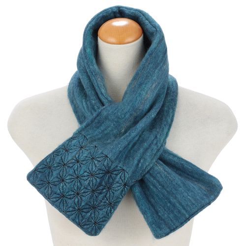 インディラ
インド製 刺繍差込みマフラー 麻の葉