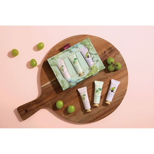 4517161177183



22634001



グローバル　プロダクト　プランニング
シャルドネハンドクリームトリオ