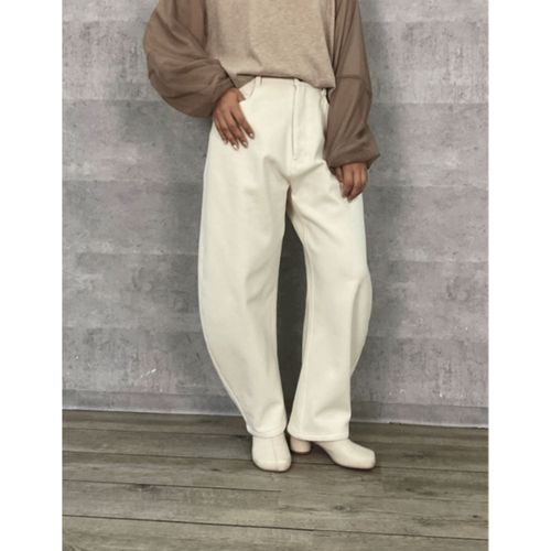 ケリーコーポレーション
Anna Kerry 裏起毛モロッコデニムパンツ ホワイト