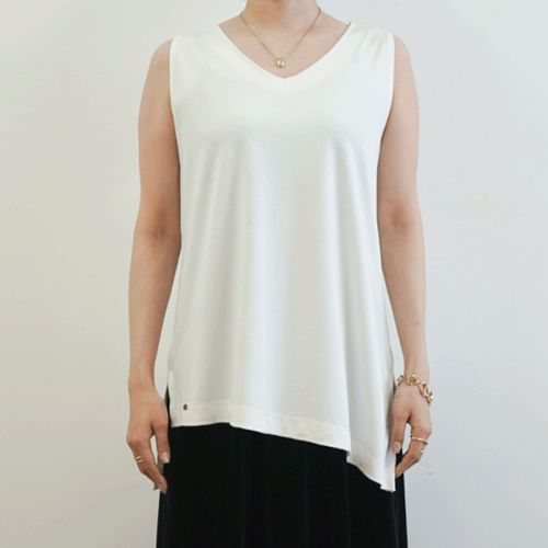 セブンデイズ
脇高！重ね着に使えるアシメタンク