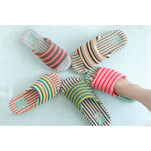 4995394534339







ビスク
パイルピース 厚底スリッパL