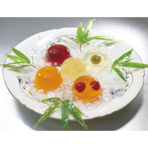 4903664106117







和晃
京伏見菓匠 和晃 涼琥珀 9個入