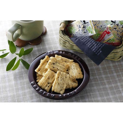 4951436045041







森白製菓
オリーブ＆オリーブあられ