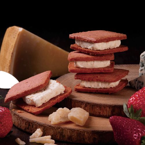 4582580111667



CHEESE CAVERY



風美庵
CHEESE CAVERY チーズあまおうサンド3個