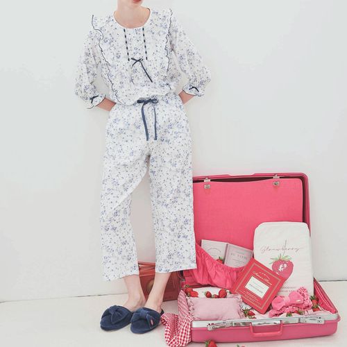 4550297307772







ナルエー
Narue 40／ダブルガーゼプティフレーズフリル7分袖パジャマ